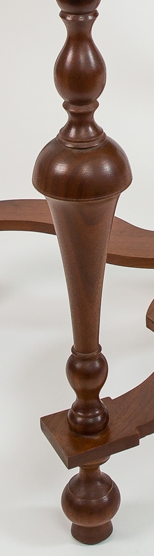 Wood outlet turning table