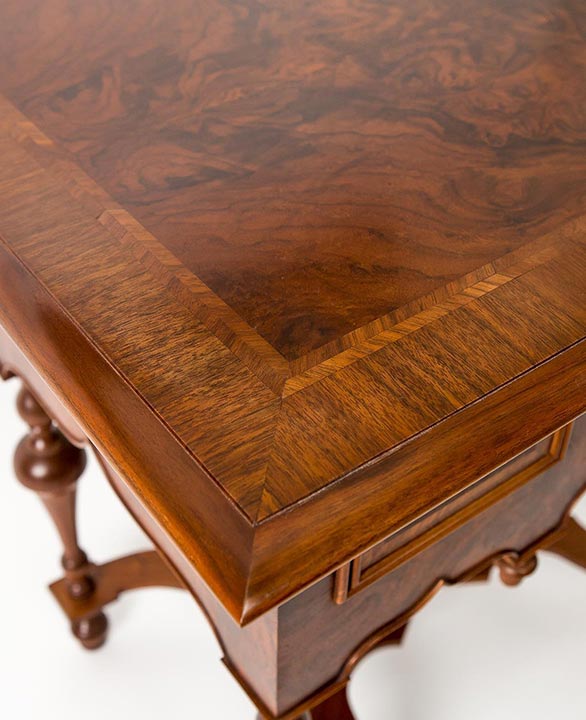 William and-marry dressing table walnut finished burl veneer