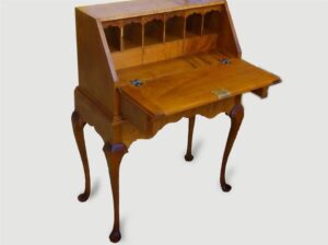 Devins desk photo handmade furniture